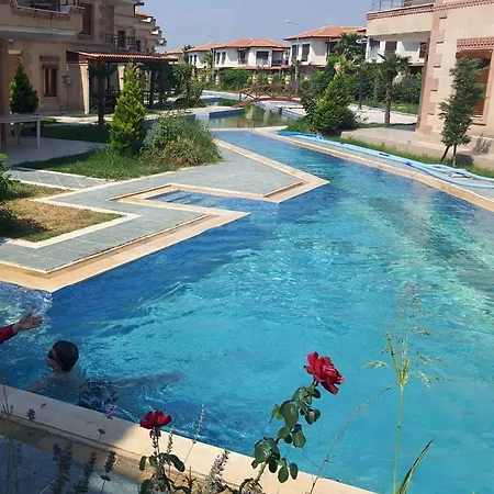 Egzotik Tas Villada Bir *